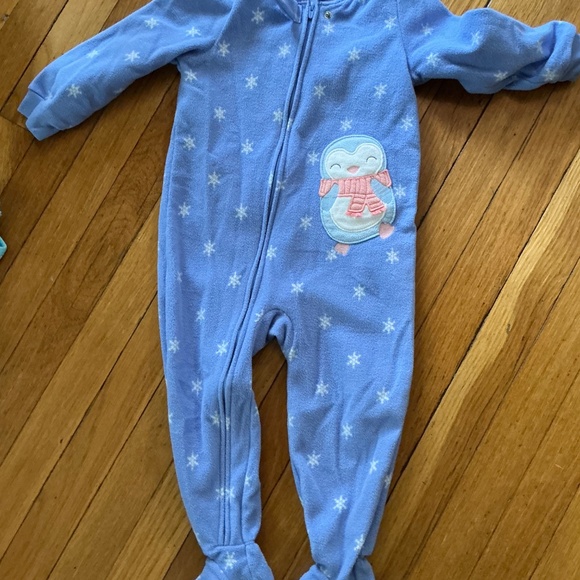 Carter’s Bundle of 3 Loose Fit Long-Sleeve 1-Piece Pajamas size 2T EUC - Picture 9 of 16